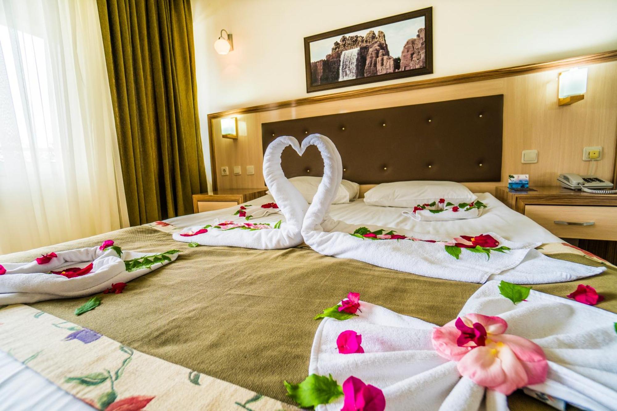 Venus Bieno Hotel 시데 외부 사진
